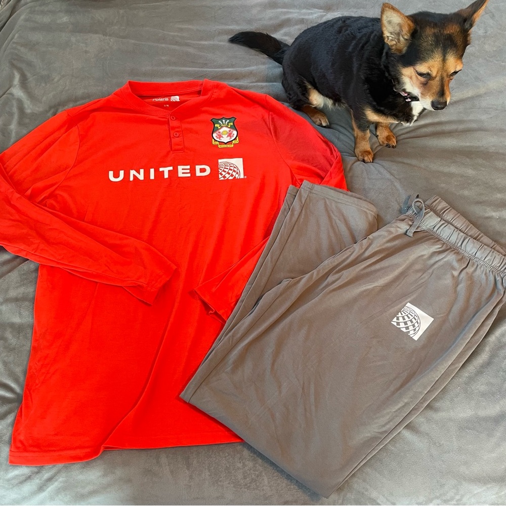 2 Limited edition united pajamas